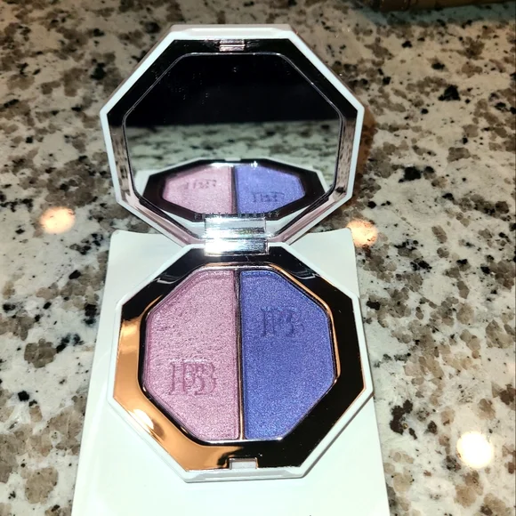 Makeup Fenty Purple Highlighter Fenty Beauty Diamond Bomb